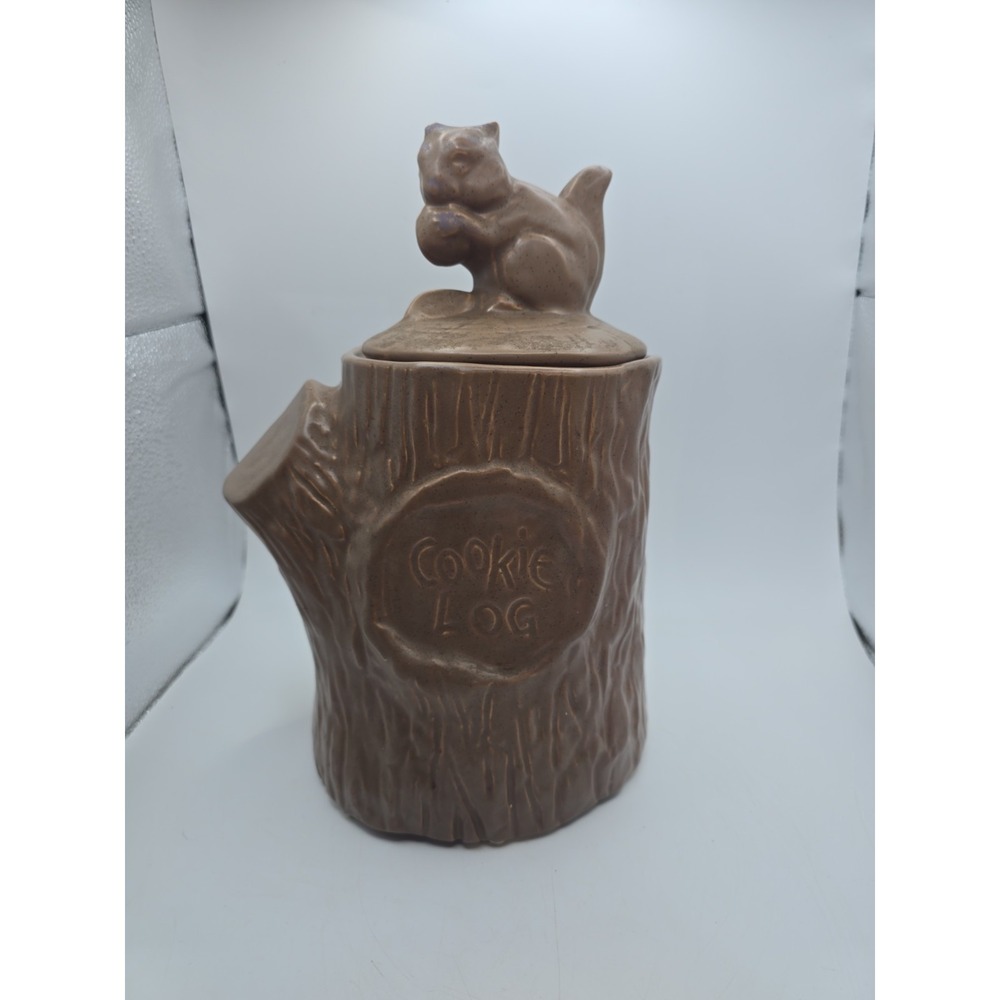 McCoy" Cookie Jar Squirrel With Log, 1965 Heavy " Great Condition " Rare